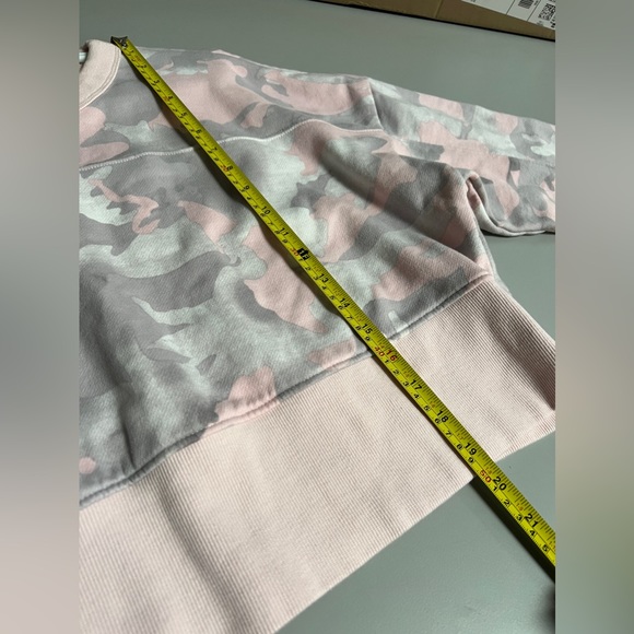 Adidas pink camouflage crop top sweatshirt - Picture 3 of 6